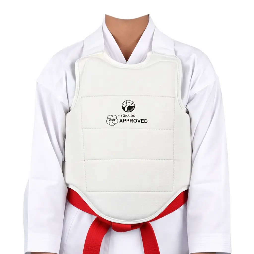 Plastron-enfant-compétition-karaté-wkf.webp